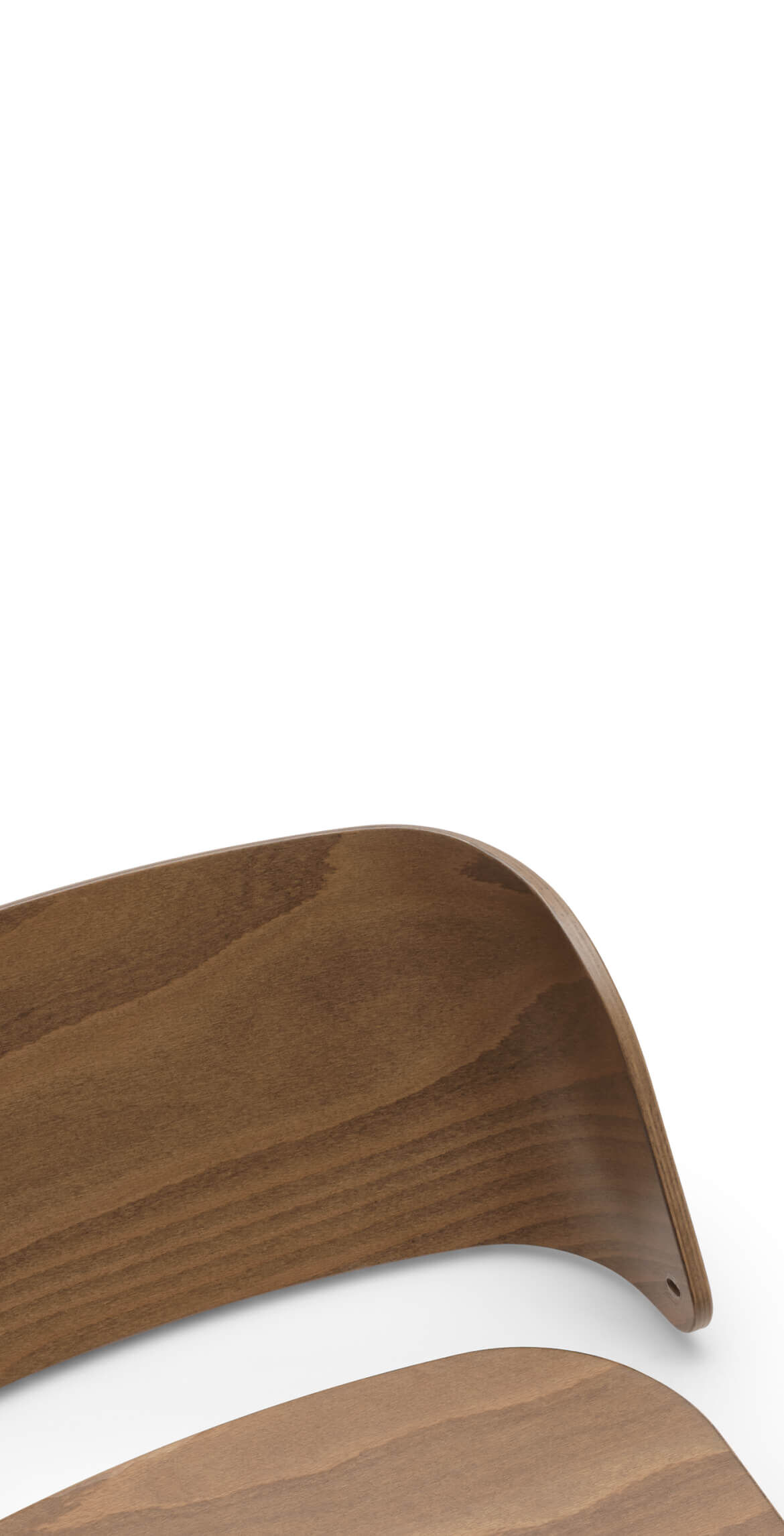 A detached backrest and seat of the Bugaboo Giraffe chair, made of natural wood with a polished, high-quality finish.